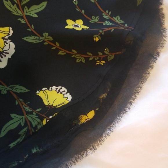 Top - Picture 3 of 6